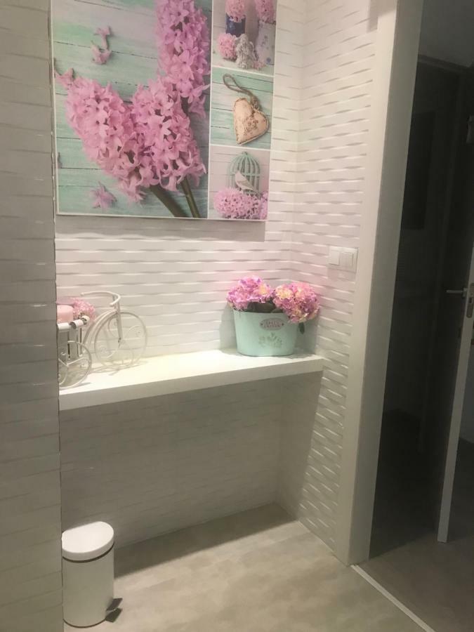 Kamelly Hotel Badalona Kültér fotó